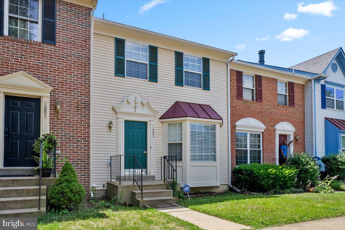 1003 SMARTTS LN NE, LEESBURG, Virginia 20176, 3 Bedrooms Bedrooms, ,2 BathroomsBathrooms,Residential,For sale,1003 SMARTTS LN NE,VALO2101532 MLS # VALO2101532
