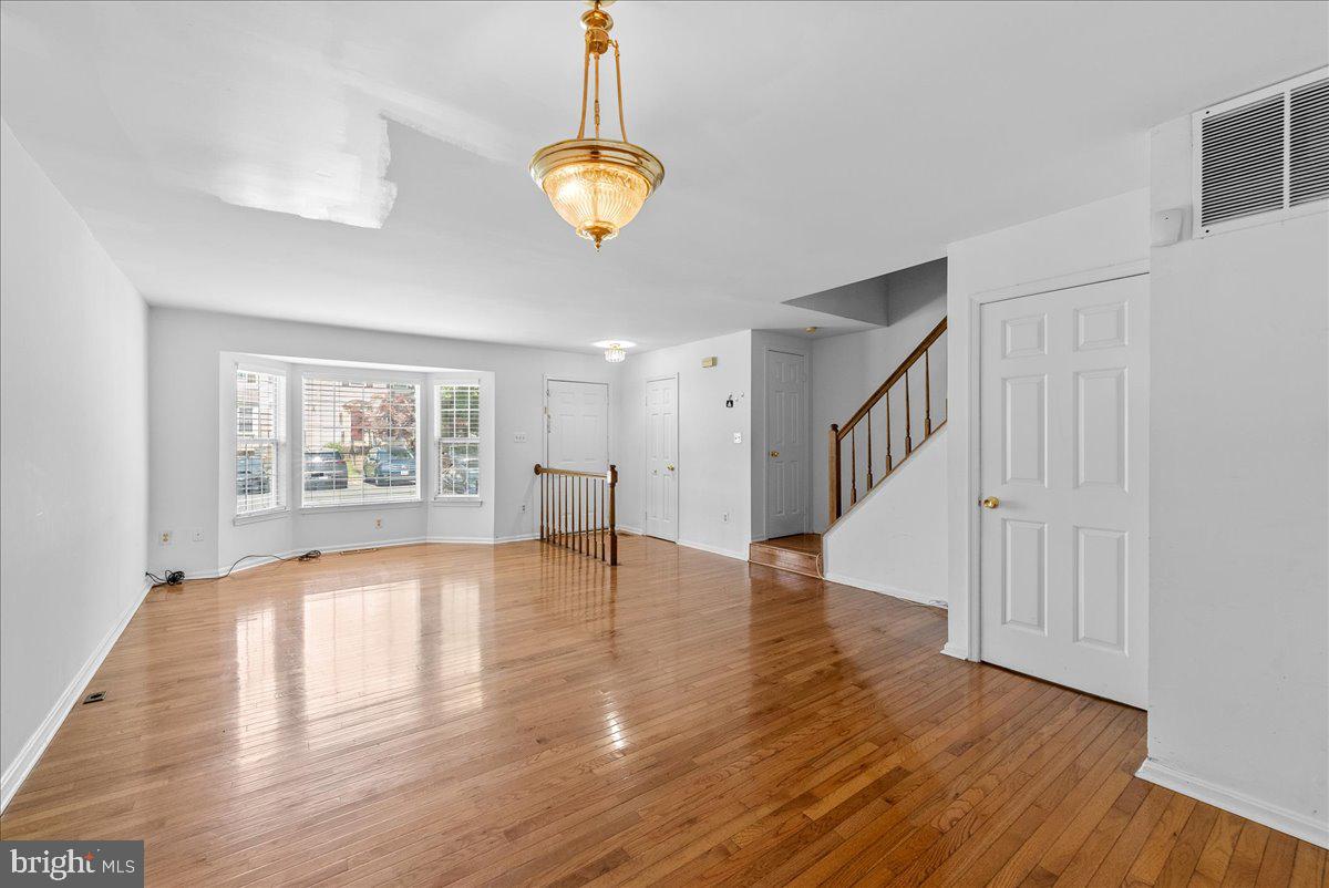 1003 SMARTTS LN NE, LEESBURG, Virginia 20176, 3 Bedrooms Bedrooms, ,2 BathroomsBathrooms,Residential,For sale,1003 SMARTTS LN NE,VALO2101532 MLS # VALO2101532