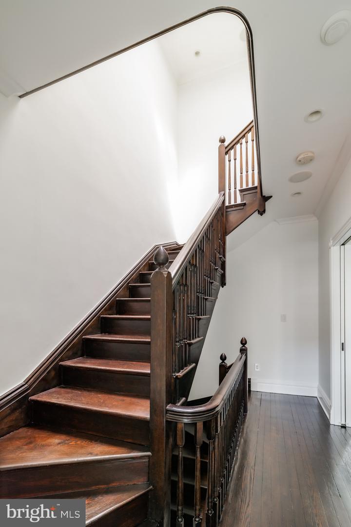 1620 RIGGS PL NW, WASHINGTON, District Of Columbia 20009, 5 Bedrooms Bedrooms, ,3 BathroomsBathrooms,Residential,For sale,1620 RIGGS PL NW,DCDC2209636 MLS # DCDC2209636