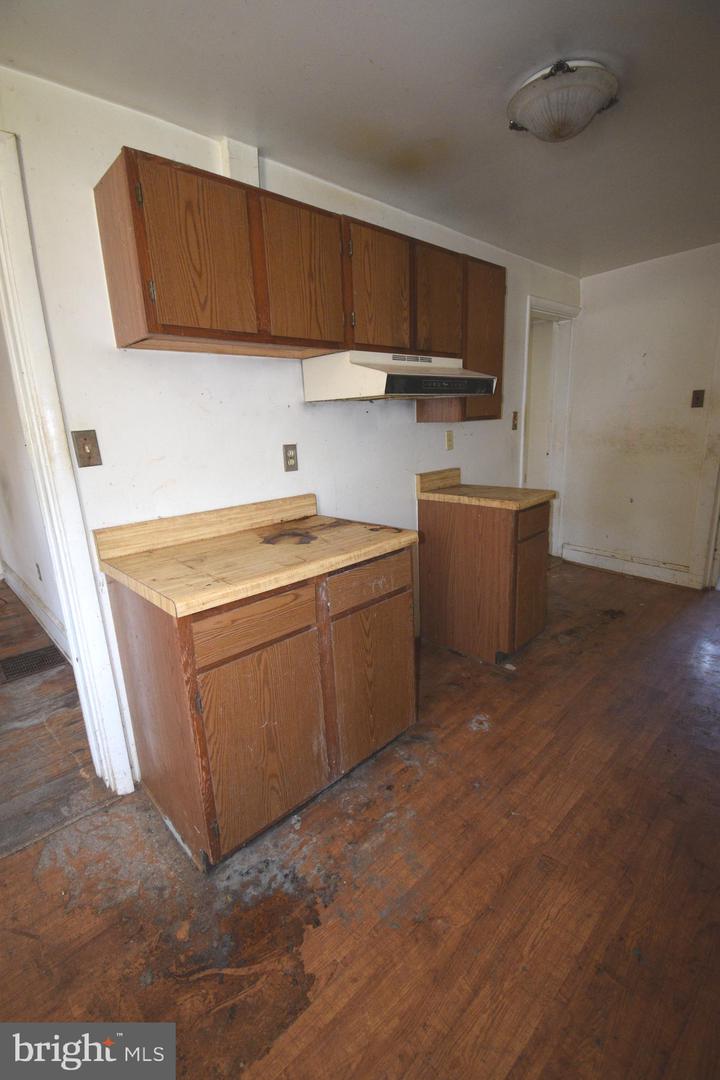 345 SHAFFER ST, WOODSTOCK, Virginia 22664, 2 Bedrooms Bedrooms, ,2 BathroomsBathrooms,Residential,For sale,345 SHAFFER ST,VASH2011958 MLS # VASH2011958