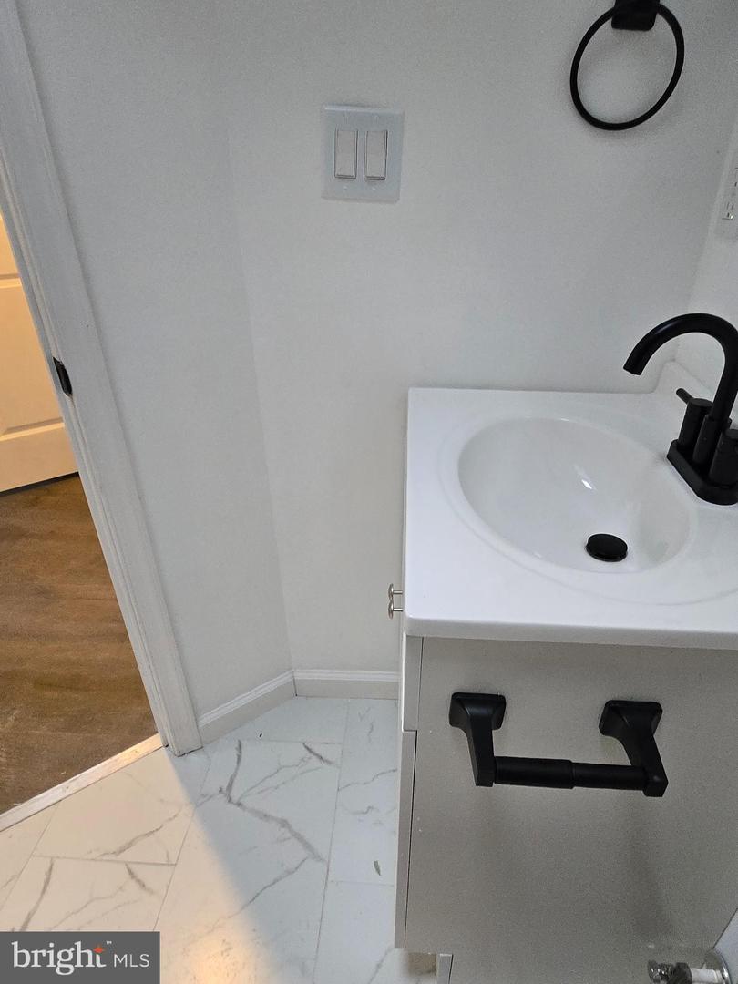 836 XENIA ST SE, WASHINGTON, District Of Columbia 20032, 4 Bedrooms Bedrooms, ,2 BathroomsBathrooms,Residential,For sale,836 XENIA ST SE,DCDC2209674 MLS # DCDC2209674