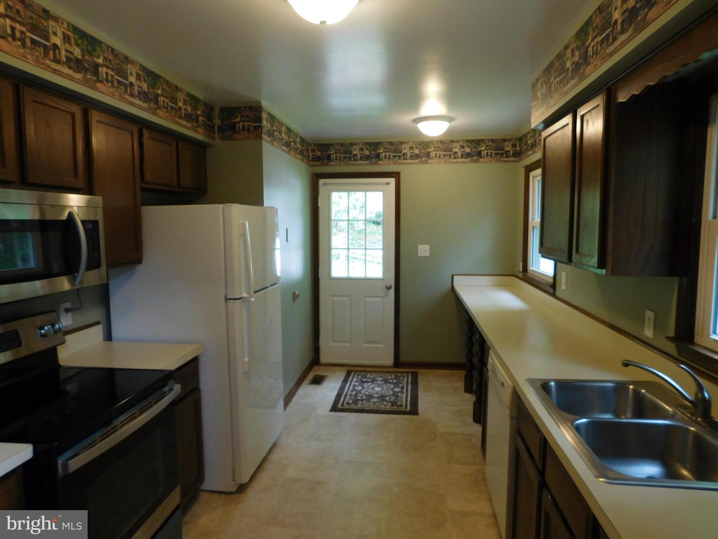 201 BULKHEAD CV, STAFFORD, Virginia 22554, 4 Bedrooms Bedrooms, ,3 BathroomsBathrooms,Residential,For sale,201 BULKHEAD CV,VAST2040652 MLS # VAST2040652