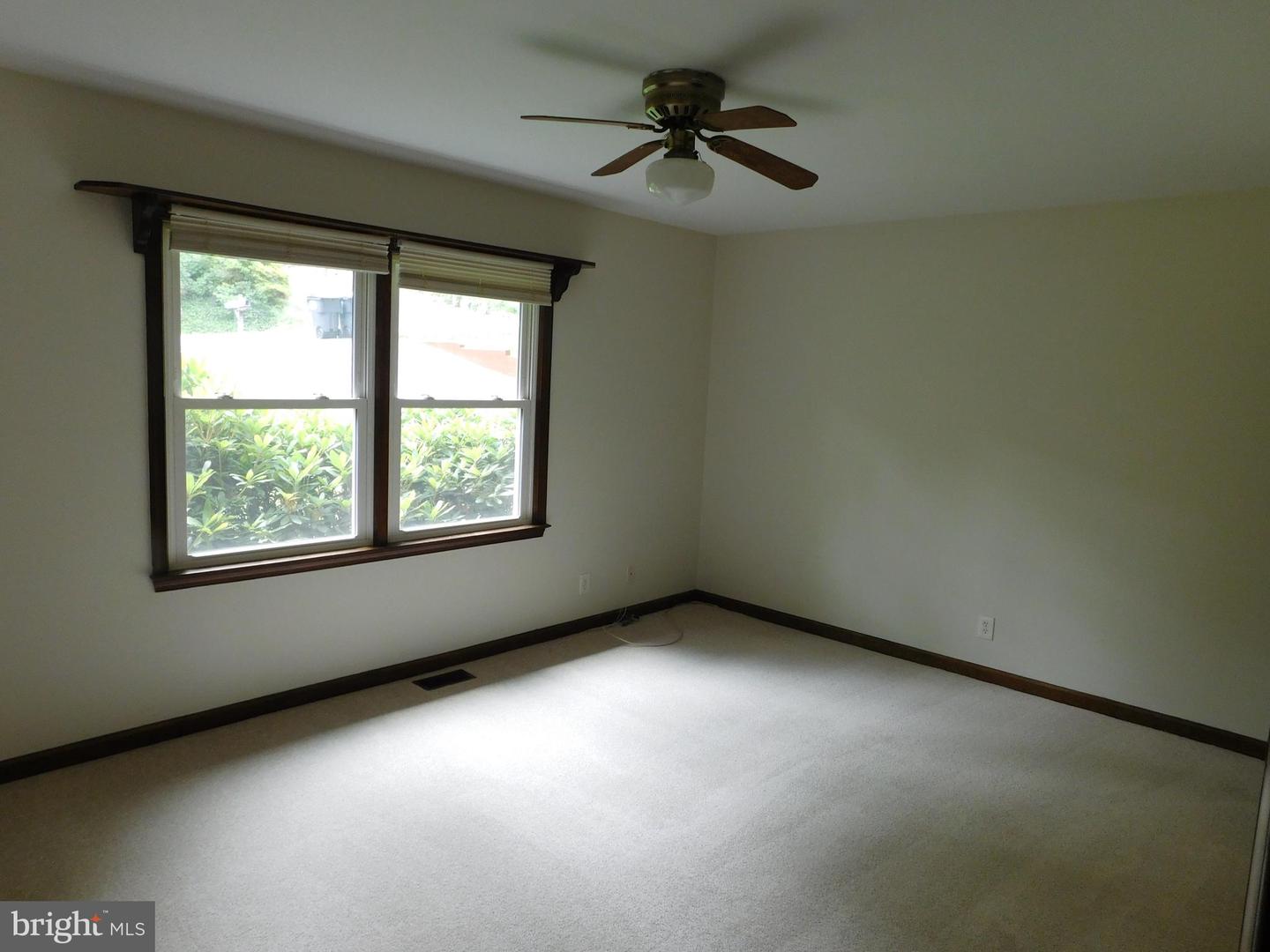 201 BULKHEAD CV, STAFFORD, Virginia 22554, 4 Bedrooms Bedrooms, ,3 BathroomsBathrooms,Residential,For sale,201 BULKHEAD CV,VAST2040652 MLS # VAST2040652