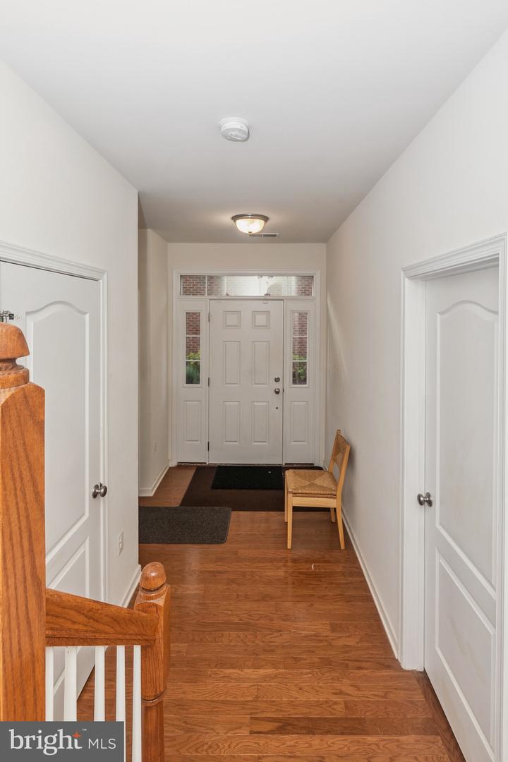 22551 CAMBRIDGEPORT SQ, ASHBURN, Virginia 20148, 4 Bedrooms Bedrooms, ,3 BathroomsBathrooms,Residential,For sale,22551 CAMBRIDGEPORT SQ,VALO2101752 MLS # VALO2101752