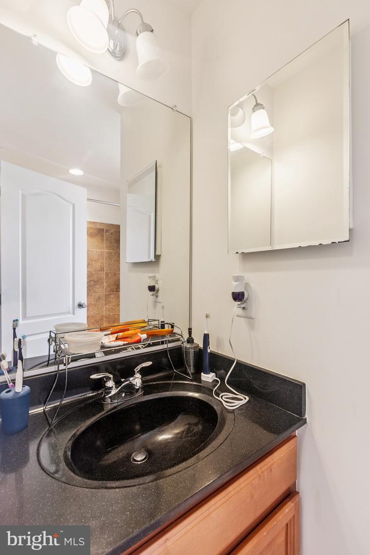 22551 CAMBRIDGEPORT SQ, ASHBURN, Virginia 20148, 4 Bedrooms Bedrooms, ,3 BathroomsBathrooms,Residential,For sale,22551 CAMBRIDGEPORT SQ,VALO2101752 MLS # VALO2101752