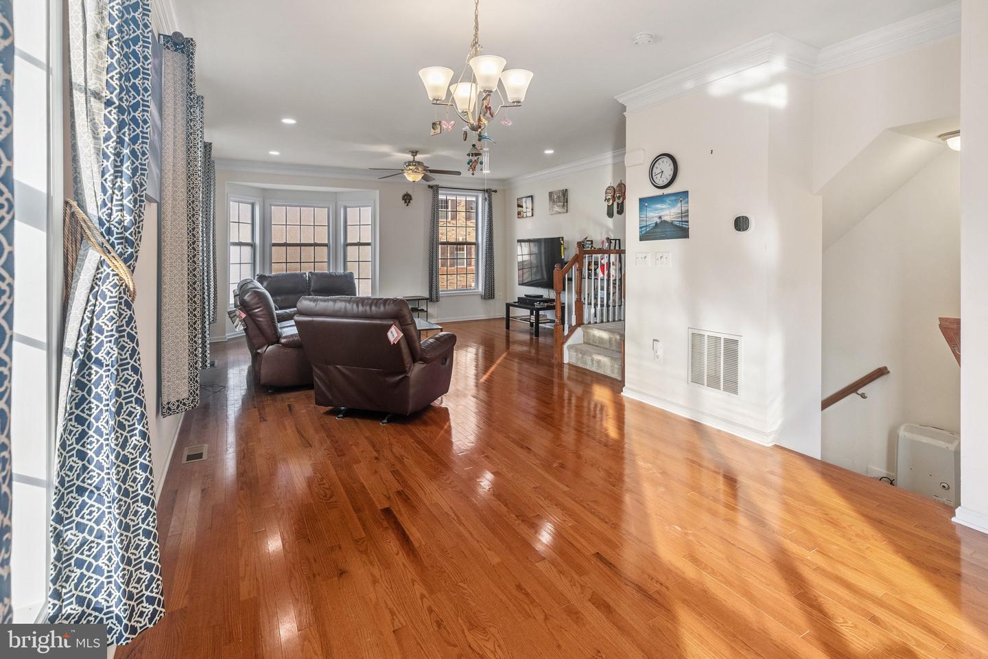 22551 CAMBRIDGEPORT SQ, ASHBURN, Virginia 20148, 4 Bedrooms Bedrooms, ,3 BathroomsBathrooms,Residential,For sale,22551 CAMBRIDGEPORT SQ,VALO2101752 MLS # VALO2101752