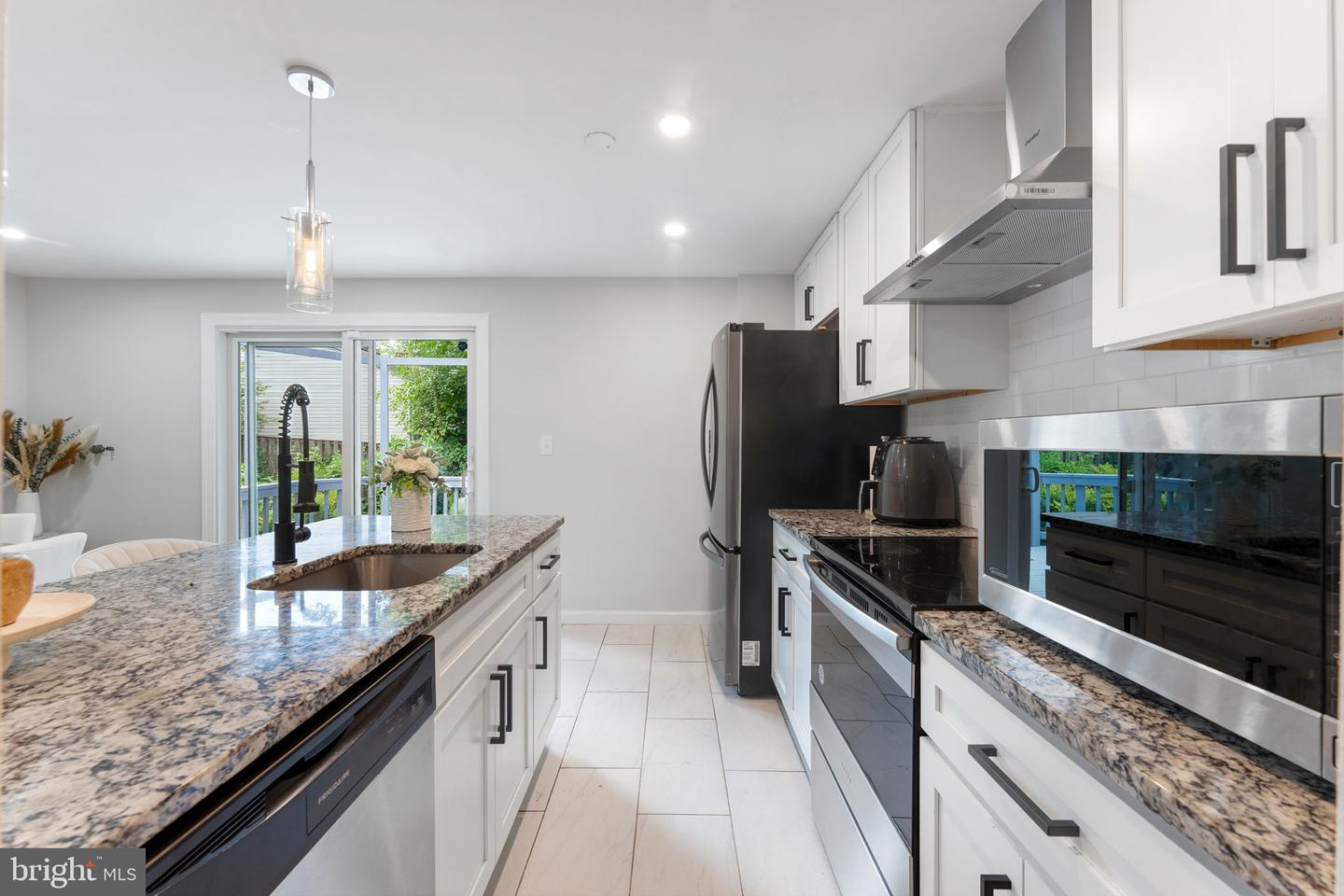 9117 HUNTING PINES PL, FAIRFAX, Virginia 22032, 4 Bedrooms Bedrooms, ,4 BathroomsBathrooms,Residential,For sale,9117 HUNTING PINES PL,VAFX2254800 MLS # VAFX2254800