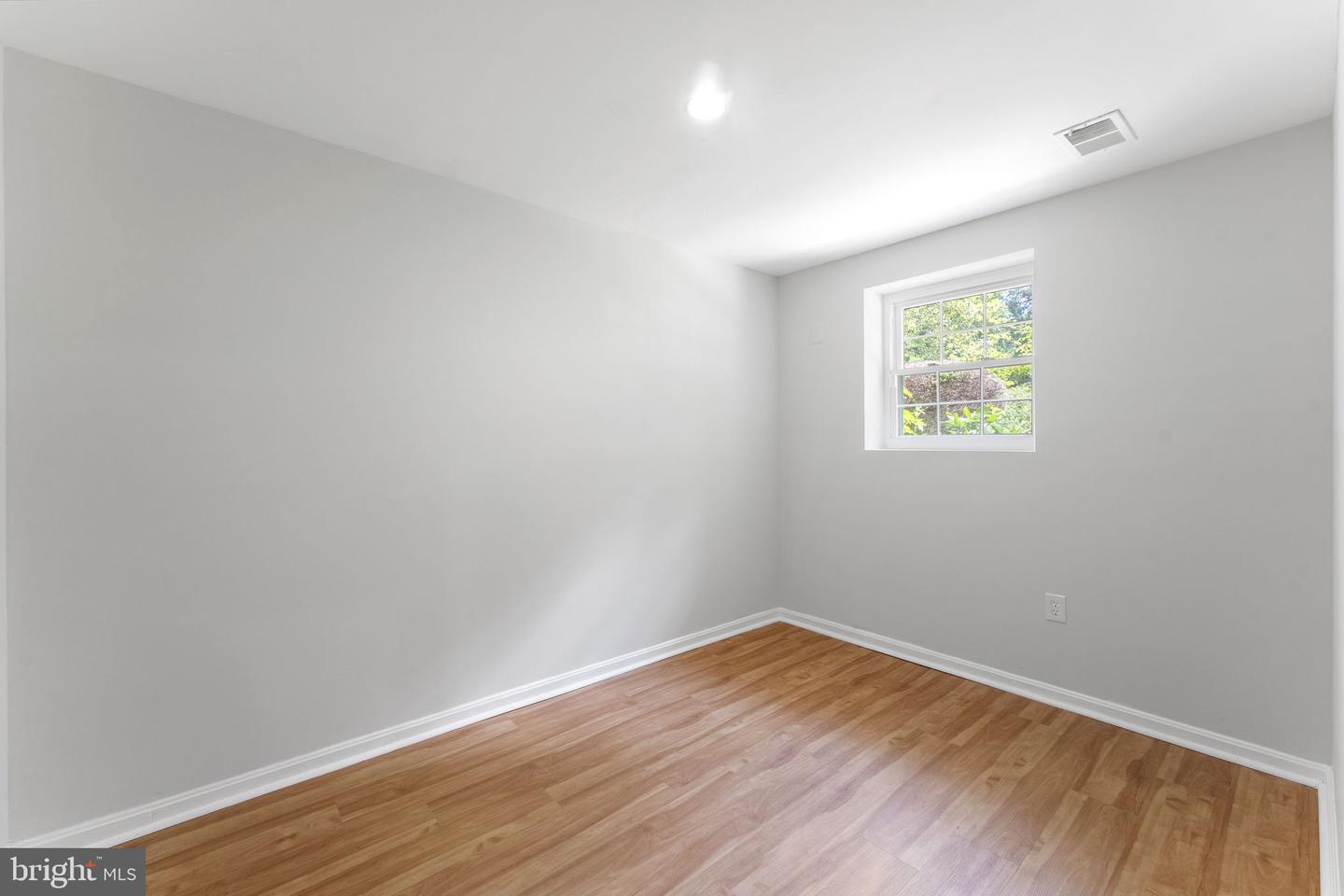 9117 HUNTING PINES PL, FAIRFAX, Virginia 22032, 4 Bedrooms Bedrooms, ,4 BathroomsBathrooms,Residential,For sale,9117 HUNTING PINES PL,VAFX2254800 MLS # VAFX2254800