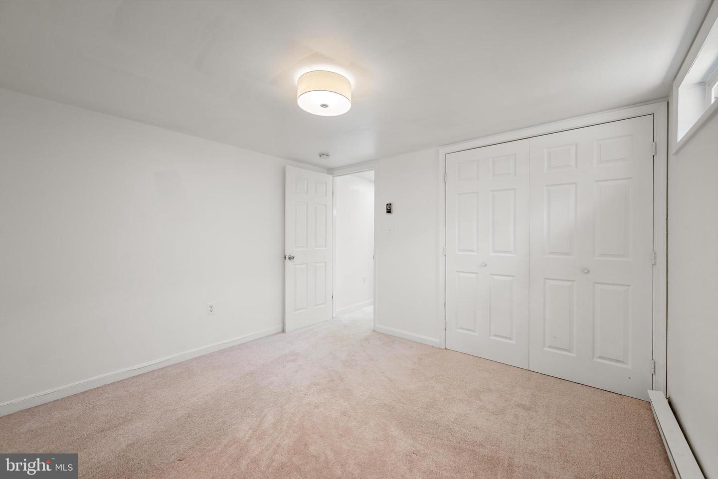 211 CATOCTIN CIR NE, LEESBURG, Virginia 20176, 3 Bedrooms Bedrooms, ,2 BathroomsBathrooms,Residential,For sale,211 CATOCTIN CIR NE,VALO2101824 MLS # VALO2101824