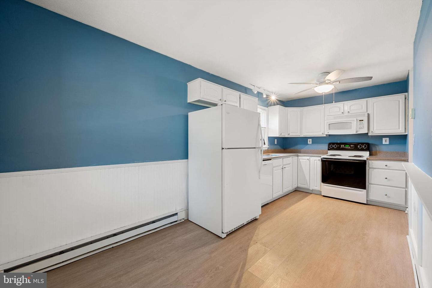 211 CATOCTIN CIR NE, LEESBURG, Virginia 20176, 3 Bedrooms Bedrooms, ,2 BathroomsBathrooms,Residential,For sale,211 CATOCTIN CIR NE,VALO2101824 MLS # VALO2101824