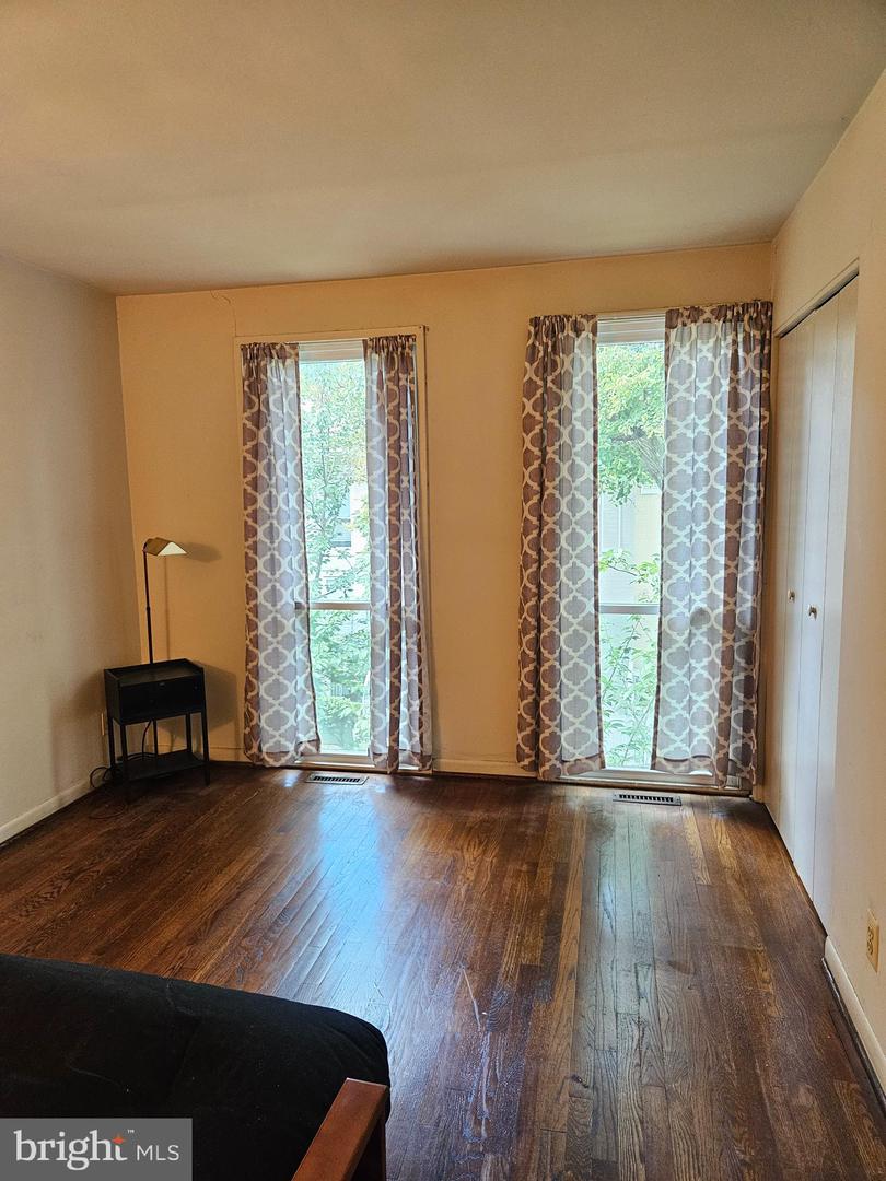 814 3RD ST SW #814, WASHINGTON, District Of Columbia 20024, 3 Bedrooms Bedrooms, ,2 BathroomsBathrooms,Residential,For sale,814 3RD ST SW #814,DCDC2209432 MLS # DCDC2209432