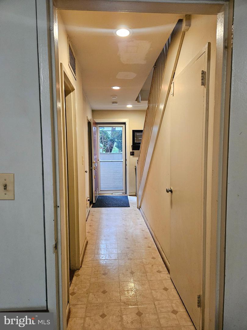 814 3RD ST SW #814, WASHINGTON, District Of Columbia 20024, 3 Bedrooms Bedrooms, ,2 BathroomsBathrooms,Residential,For sale,814 3RD ST SW #814,DCDC2209432 MLS # DCDC2209432