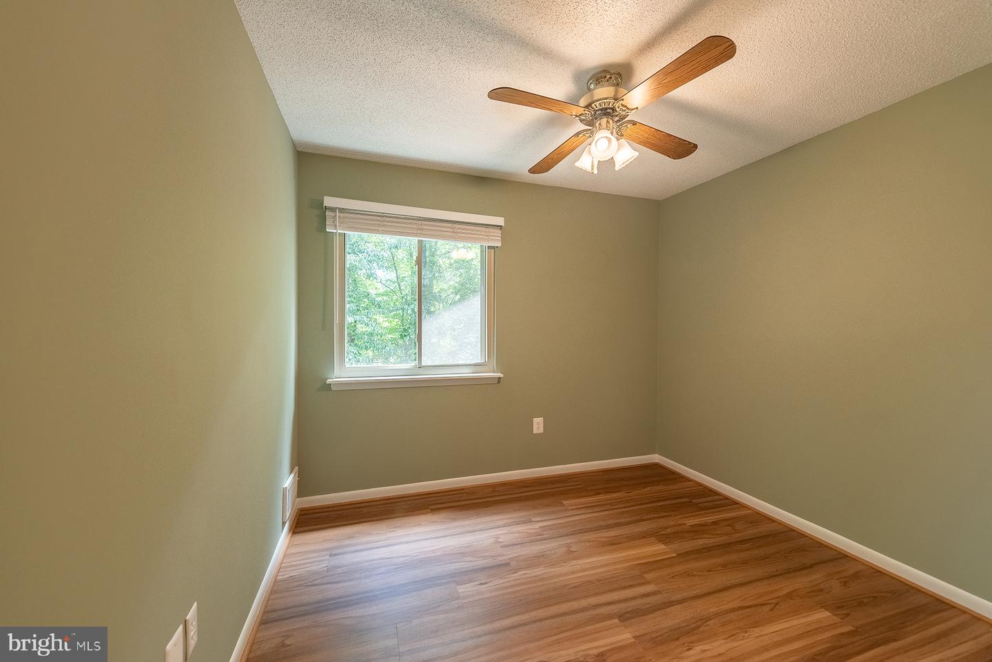 15755 WAKEFIELD CT, HAYMARKET, Virginia 20169, 3 Bedrooms Bedrooms, ,3 BathroomsBathrooms,Residential,For sale,15755 WAKEFIELD CT,VAPW2098766 MLS # VAPW2098766
