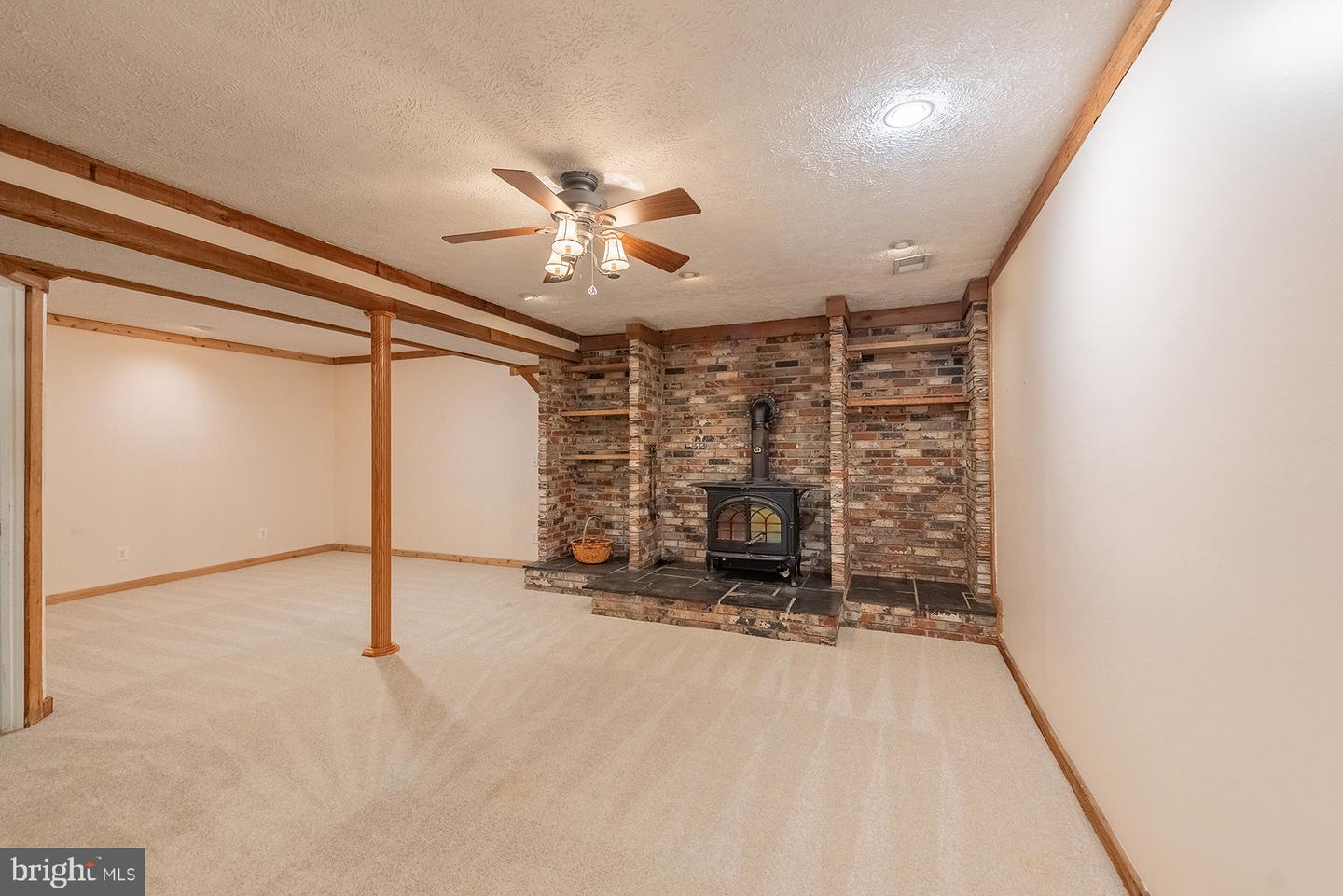 15755 WAKEFIELD CT, HAYMARKET, Virginia 20169, 3 Bedrooms Bedrooms, ,3 BathroomsBathrooms,Residential,For sale,15755 WAKEFIELD CT,VAPW2098766 MLS # VAPW2098766