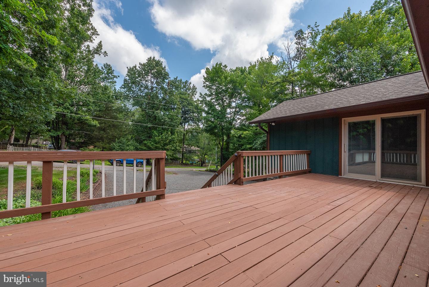 15755 WAKEFIELD CT, HAYMARKET, Virginia 20169, 3 Bedrooms Bedrooms, ,3 BathroomsBathrooms,Residential,For sale,15755 WAKEFIELD CT,VAPW2098766 MLS # VAPW2098766