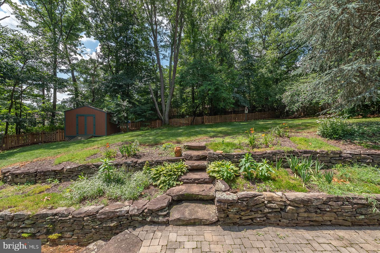 15755 WAKEFIELD CT, HAYMARKET, Virginia 20169, 3 Bedrooms Bedrooms, ,3 BathroomsBathrooms,Residential,For sale,15755 WAKEFIELD CT,VAPW2098766 MLS # VAPW2098766