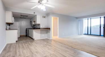 5911 EDSALL RD #406, ALEXANDRIA, Virginia 22304, 2 Bedrooms Bedrooms, ,2 BathroomsBathrooms,Residential,For sale,5911 EDSALL RD #406,VAAX2047300 MLS # VAAX2047300