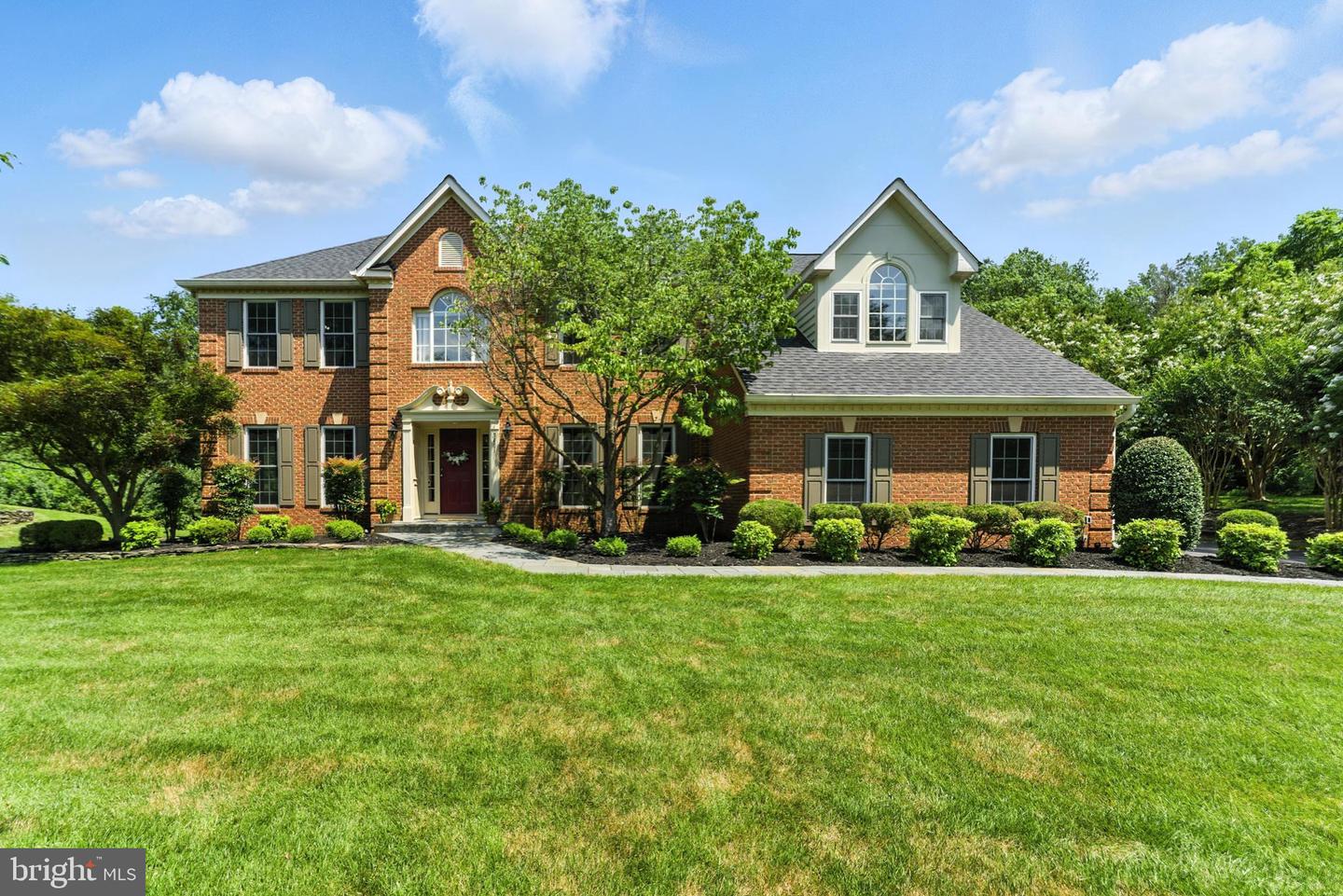 7401 CLIFTON QUARRY DR, CLIFTON, Virginia 20124, 4 Bedrooms Bedrooms, ,3 BathroomsBathrooms,Residential,For sale,7401 CLIFTON QUARRY DR,VAFX2254524 MLS # VAFX2254524