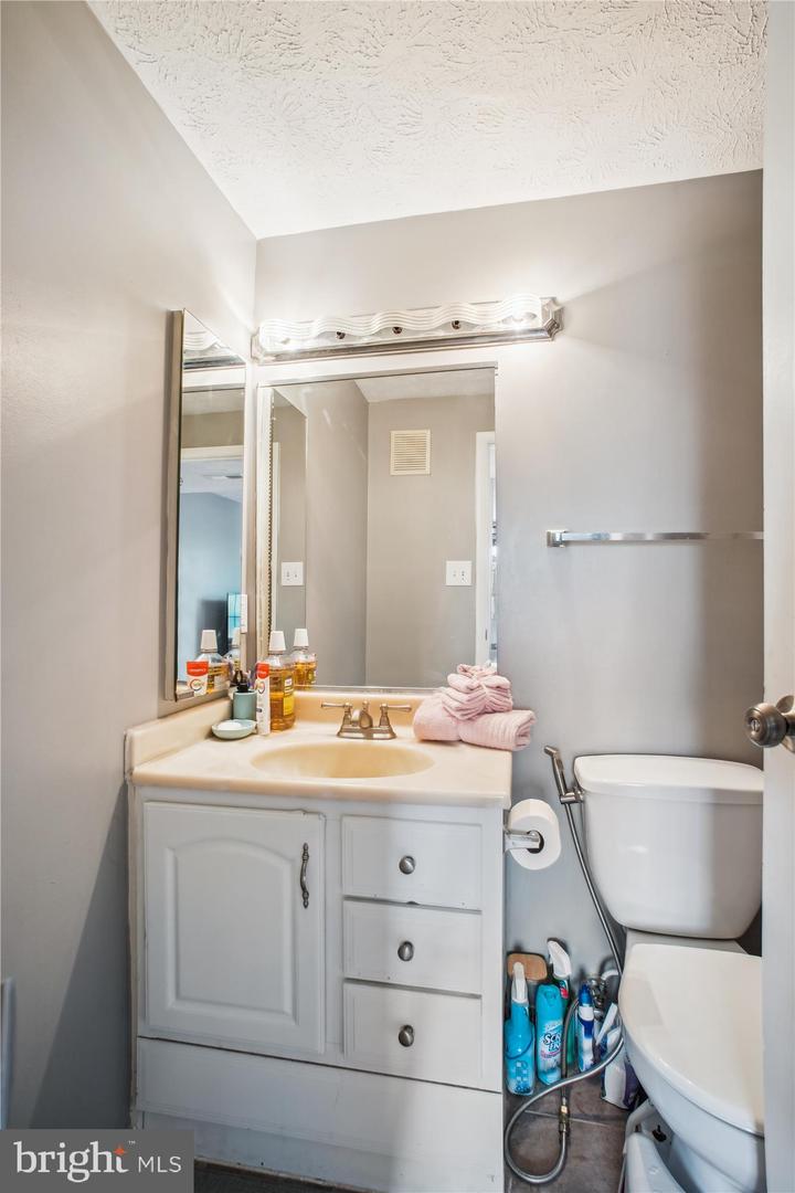 8384 BROCKHAM DR #L, ALEXANDRIA, Virginia 22309, 2 Bedrooms Bedrooms, ,2 BathroomsBathrooms,Residential,For sale,8384 BROCKHAM DR #L,VAFX2254634 MLS # VAFX2254634