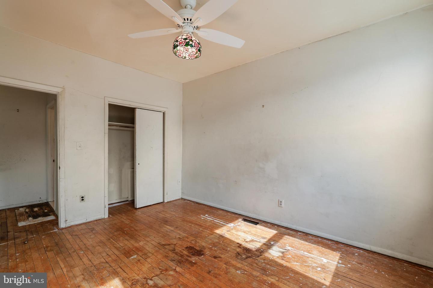 4208 4TH ST NW, WASHINGTON, District Of Columbia 20011, 3 Bedrooms Bedrooms, 8 Rooms Rooms,1 BathroomBathrooms,Residential,For sale,4208 4TH ST NW,DCDC2209712 MLS # DCDC2209712