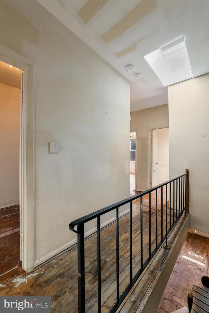 4208 4TH ST NW, WASHINGTON, District Of Columbia 20011, 3 Bedrooms Bedrooms, 8 Rooms Rooms,1 BathroomBathrooms,Residential,For sale,4208 4TH ST NW,DCDC2209712 MLS # DCDC2209712