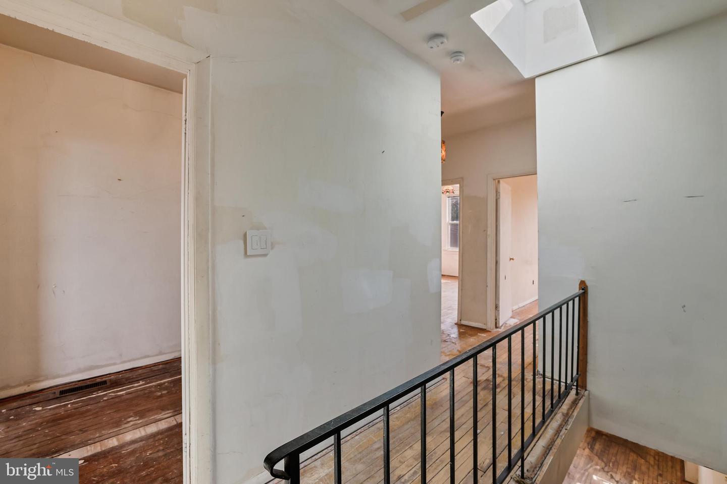 4208 4TH ST NW, WASHINGTON, District Of Columbia 20011, 3 Bedrooms Bedrooms, 8 Rooms Rooms,1 BathroomBathrooms,Residential,For sale,4208 4TH ST NW,DCDC2209712 MLS # DCDC2209712