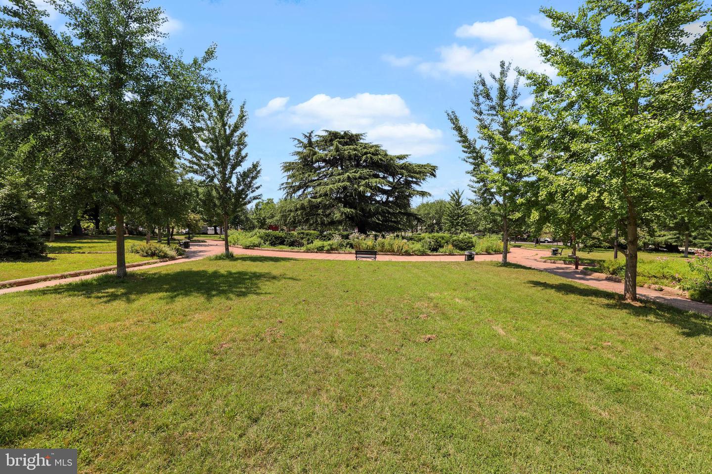 4208 4TH ST NW, WASHINGTON, District Of Columbia 20011, 3 Bedrooms Bedrooms, 8 Rooms Rooms,1 BathroomBathrooms,Residential,For sale,4208 4TH ST NW,DCDC2209712 MLS # DCDC2209712