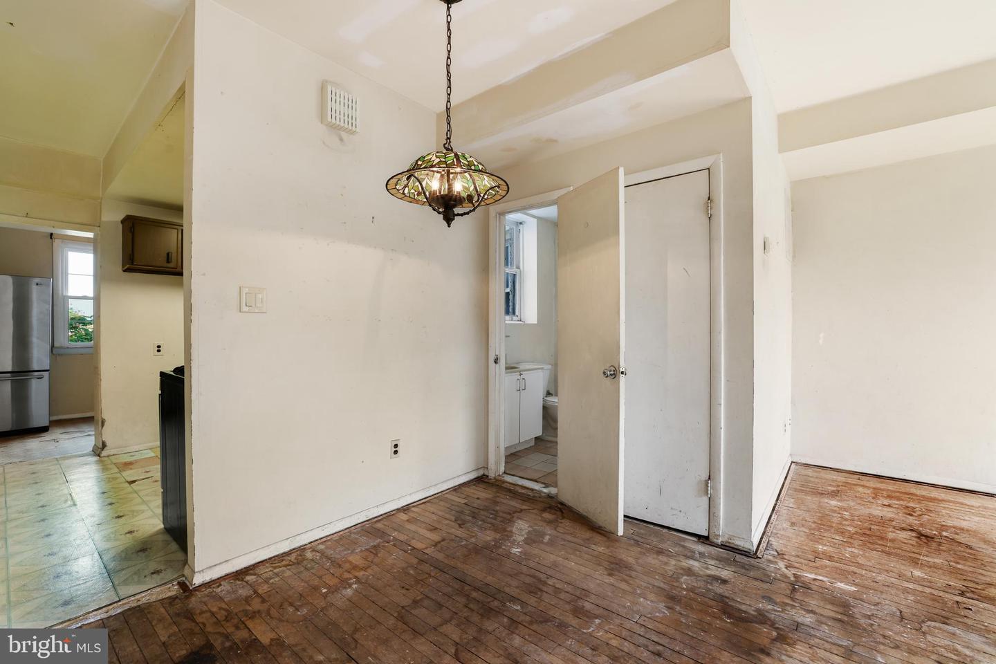 4208 4TH ST NW, WASHINGTON, District Of Columbia 20011, 3 Bedrooms Bedrooms, 8 Rooms Rooms,1 BathroomBathrooms,Residential,For sale,4208 4TH ST NW,DCDC2209712 MLS # DCDC2209712