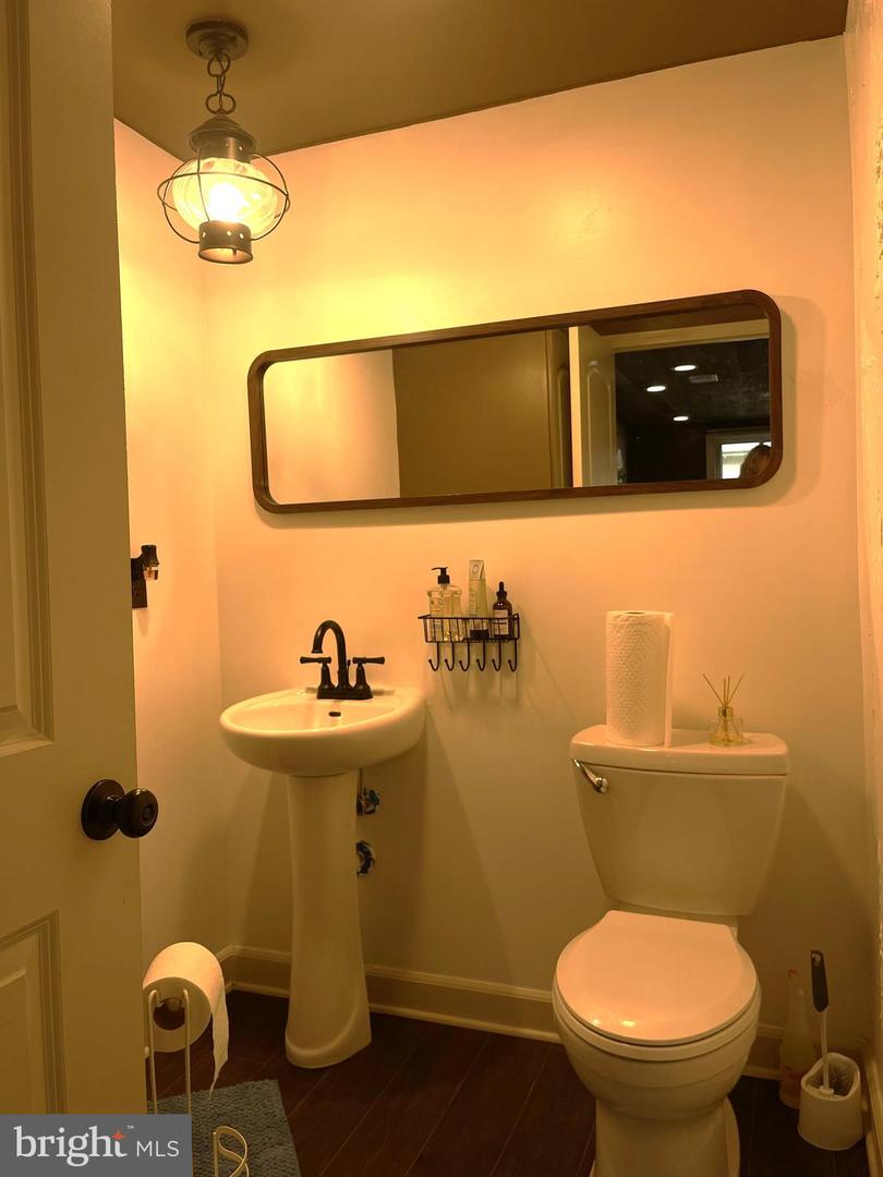 612 WASHINGTON AVE, COLONIAL BEACH, Virginia 22443, 1 Bedroom Bedrooms, ,1 BathroomBathrooms,Residential,For sale,612 WASHINGTON AVE,VAWE2009272 MLS # VAWE2009272