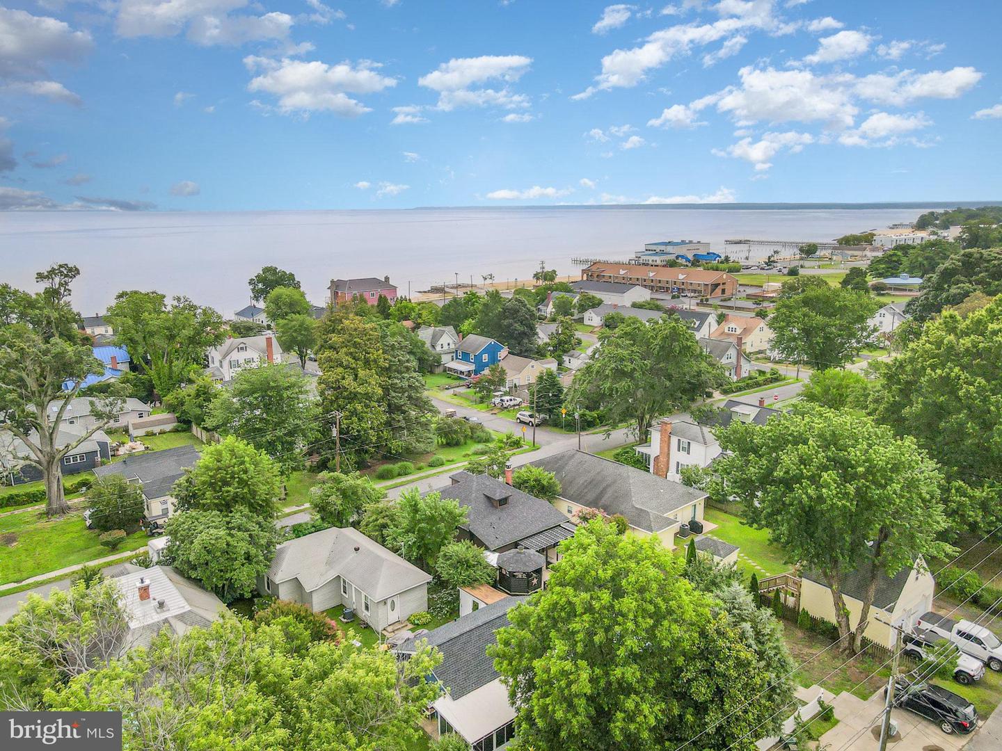 612 WASHINGTON AVE, COLONIAL BEACH, Virginia 22443, 1 Bedroom Bedrooms, ,1 BathroomBathrooms,Residential,For sale,612 WASHINGTON AVE,VAWE2009272 MLS # VAWE2009272