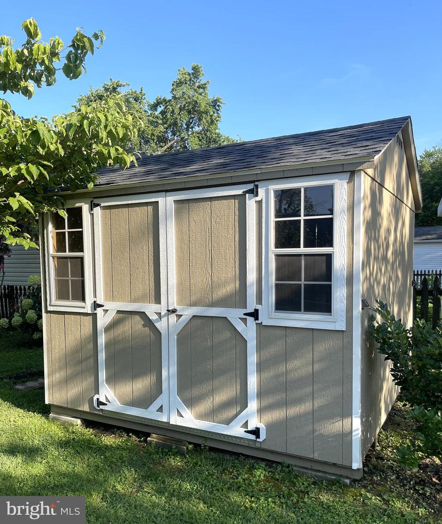 612 WASHINGTON AVE, COLONIAL BEACH, Virginia 22443, 1 Bedroom Bedrooms, ,1 BathroomBathrooms,Residential,For sale,612 WASHINGTON AVE,VAWE2009272 MLS # VAWE2009272