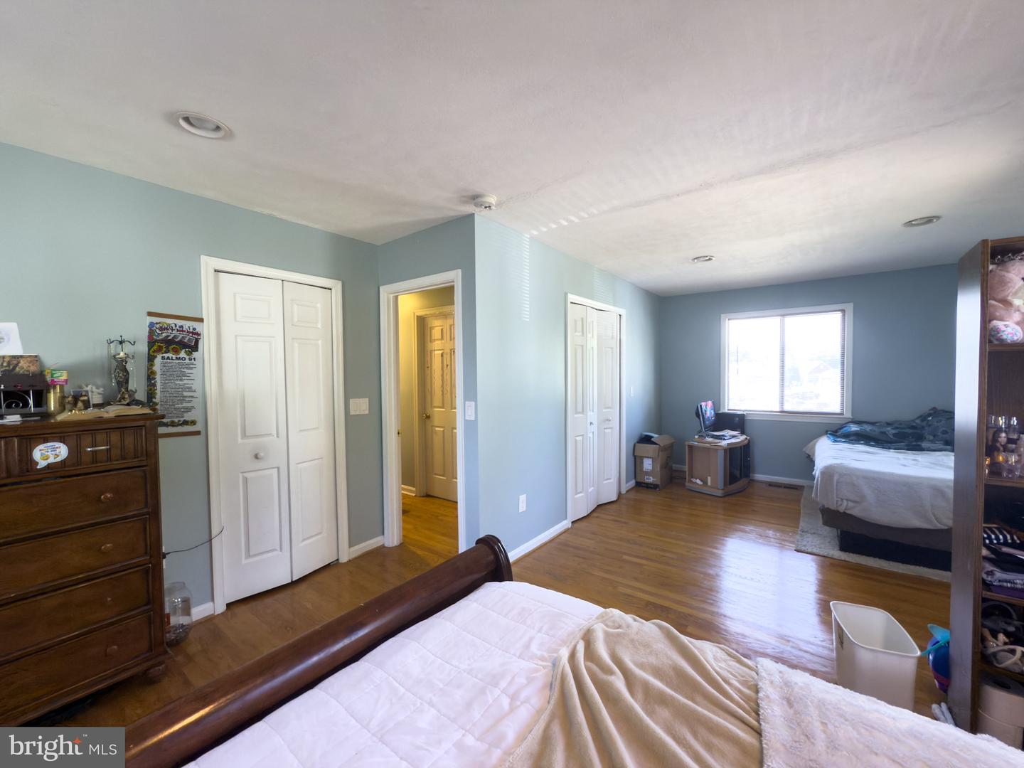 8 DAVIS AVE SW, LEESBURG, Virginia 20175, 4 Bedrooms Bedrooms, 7 Rooms Rooms,2 BathroomsBathrooms,Residential,For sale,8 DAVIS AVE SW,VALO2101774 MLS # VALO2101774