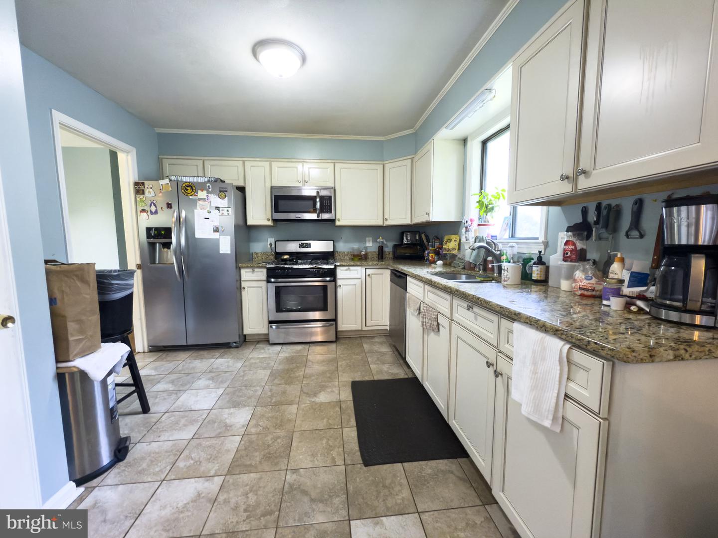 8 DAVIS AVE SW, LEESBURG, Virginia 20175, 4 Bedrooms Bedrooms, 7 Rooms Rooms,2 BathroomsBathrooms,Residential,For sale,8 DAVIS AVE SW,VALO2101774 MLS # VALO2101774