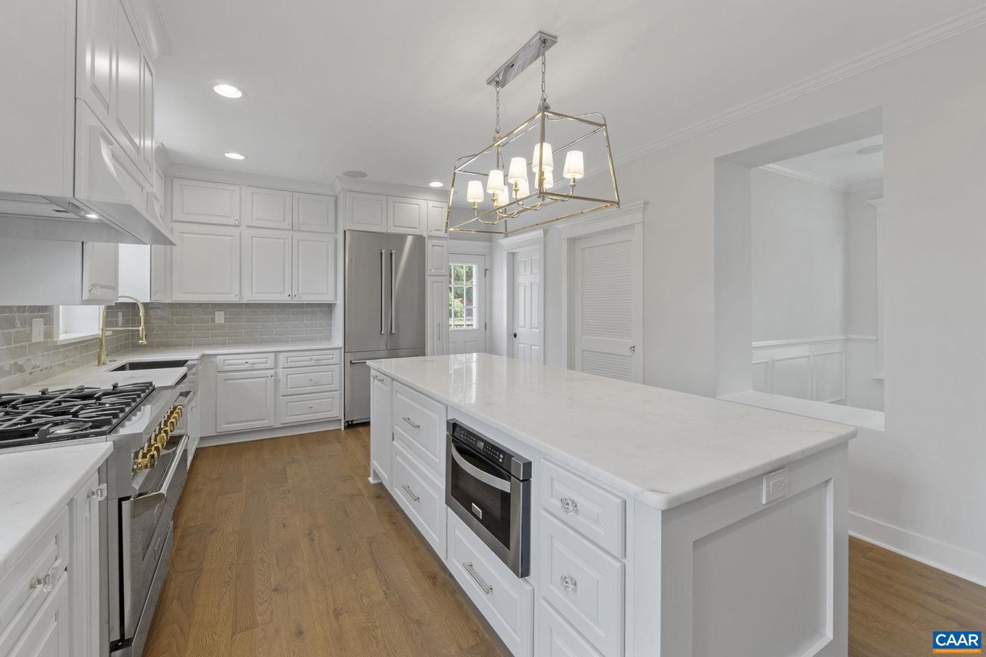 1108 EAST JEFFERSON ST, CHARLOTTESVILLE, Virginia 22902, 3 Bedrooms Bedrooms, ,3 BathroomsBathrooms,Residential,For sale,1108 EAST JEFFERSON ST,666576 MLS # 666576