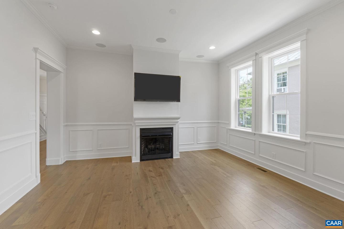 1108 EAST JEFFERSON ST, CHARLOTTESVILLE, Virginia 22902, 3 Bedrooms Bedrooms, ,3 BathroomsBathrooms,Residential,For sale,1108 EAST JEFFERSON ST,666576 MLS # 666576