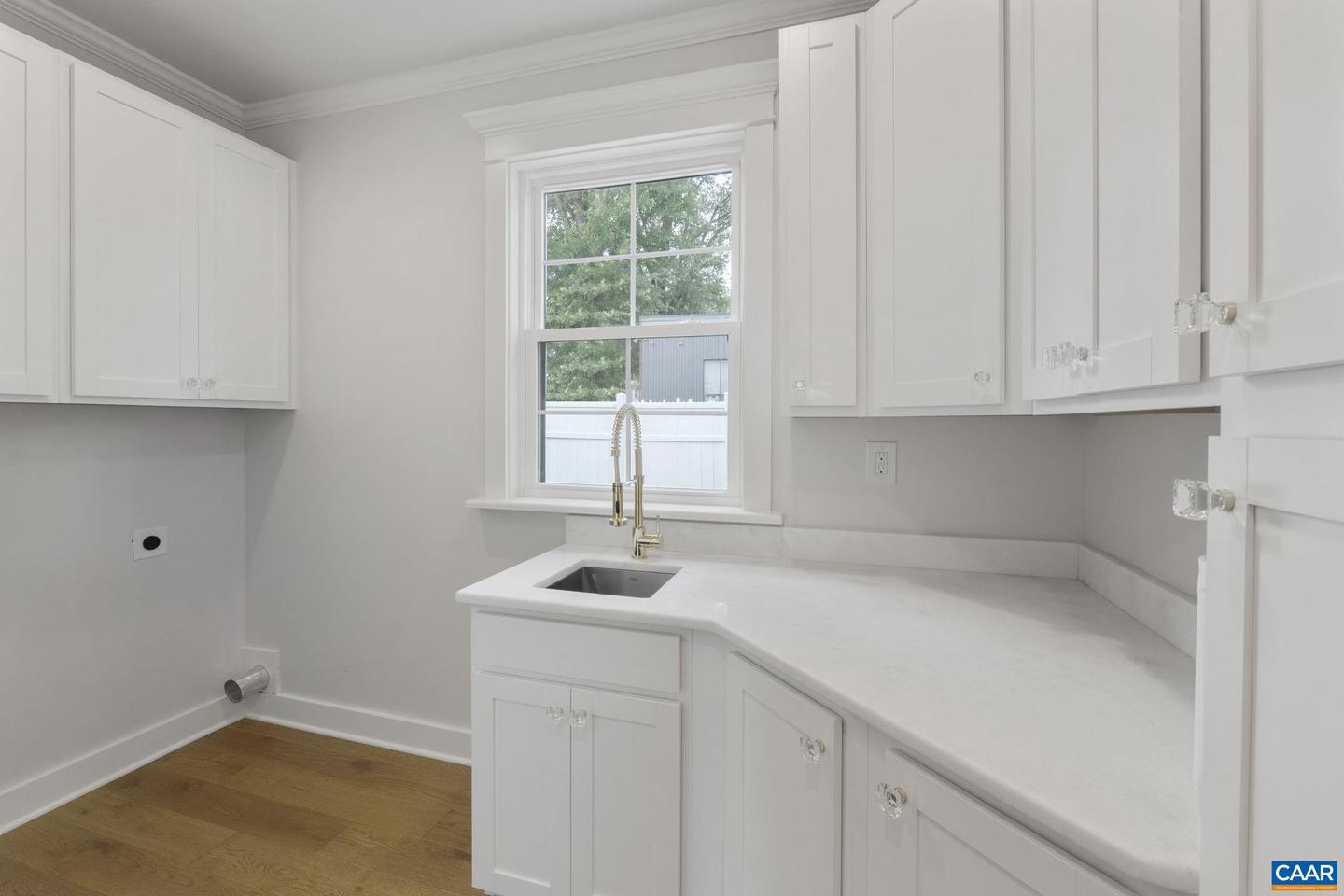 1108 EAST JEFFERSON ST, CHARLOTTESVILLE, Virginia 22902, 3 Bedrooms Bedrooms, ,3 BathroomsBathrooms,Residential,For sale,1108 EAST JEFFERSON ST,666576 MLS # 666576