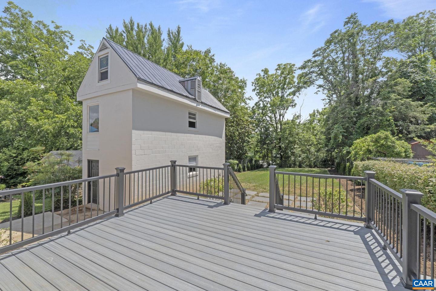 1108 EAST JEFFERSON ST, CHARLOTTESVILLE, Virginia 22902, 3 Bedrooms Bedrooms, ,3 BathroomsBathrooms,Residential,For sale,1108 EAST JEFFERSON ST,666576 MLS # 666576