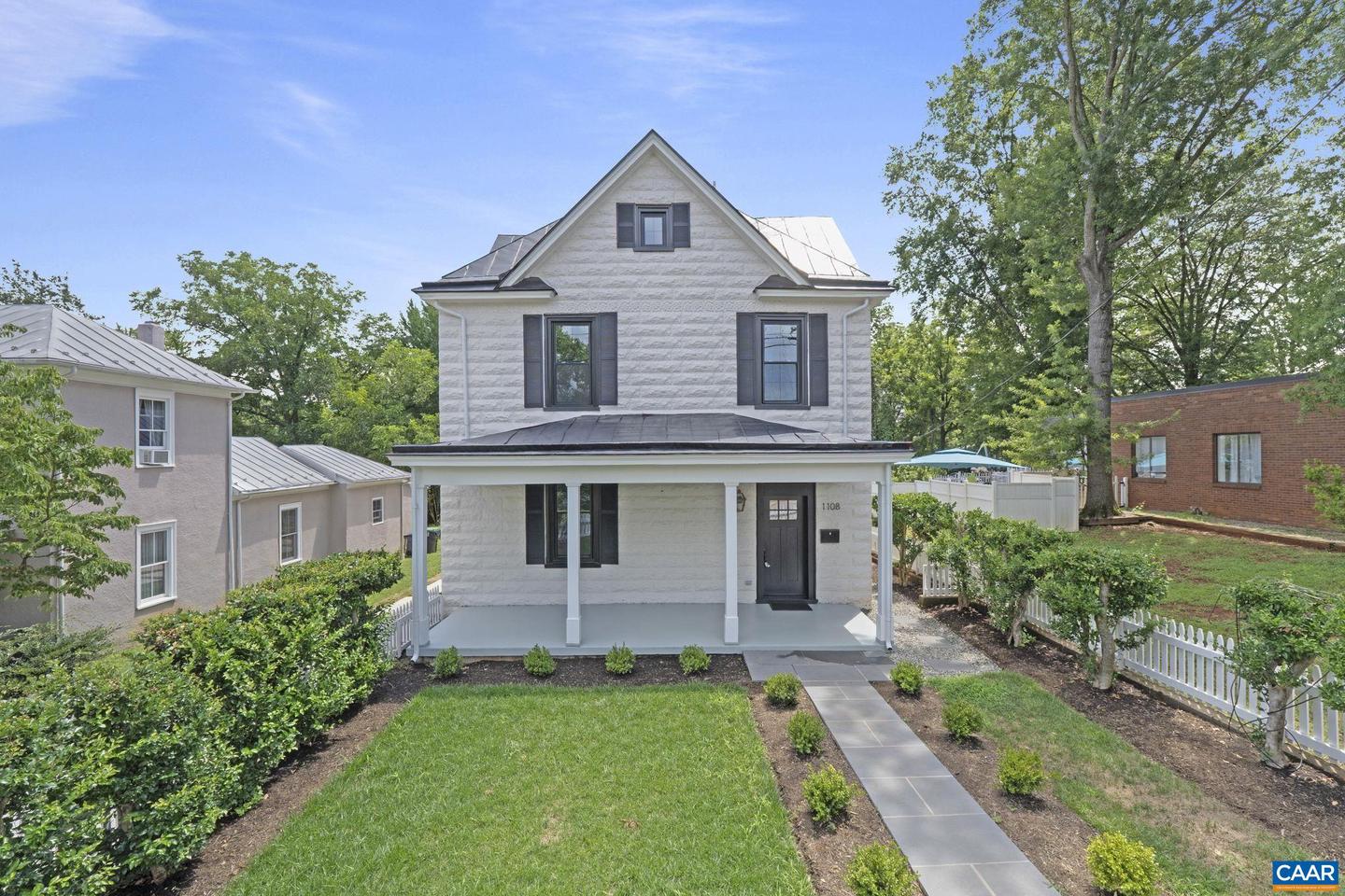 1108 EAST JEFFERSON ST, CHARLOTTESVILLE, Virginia 22902, 3 Bedrooms Bedrooms, ,3 BathroomsBathrooms,Residential,For sale,1108 EAST JEFFERSON ST,666576 MLS # 666576