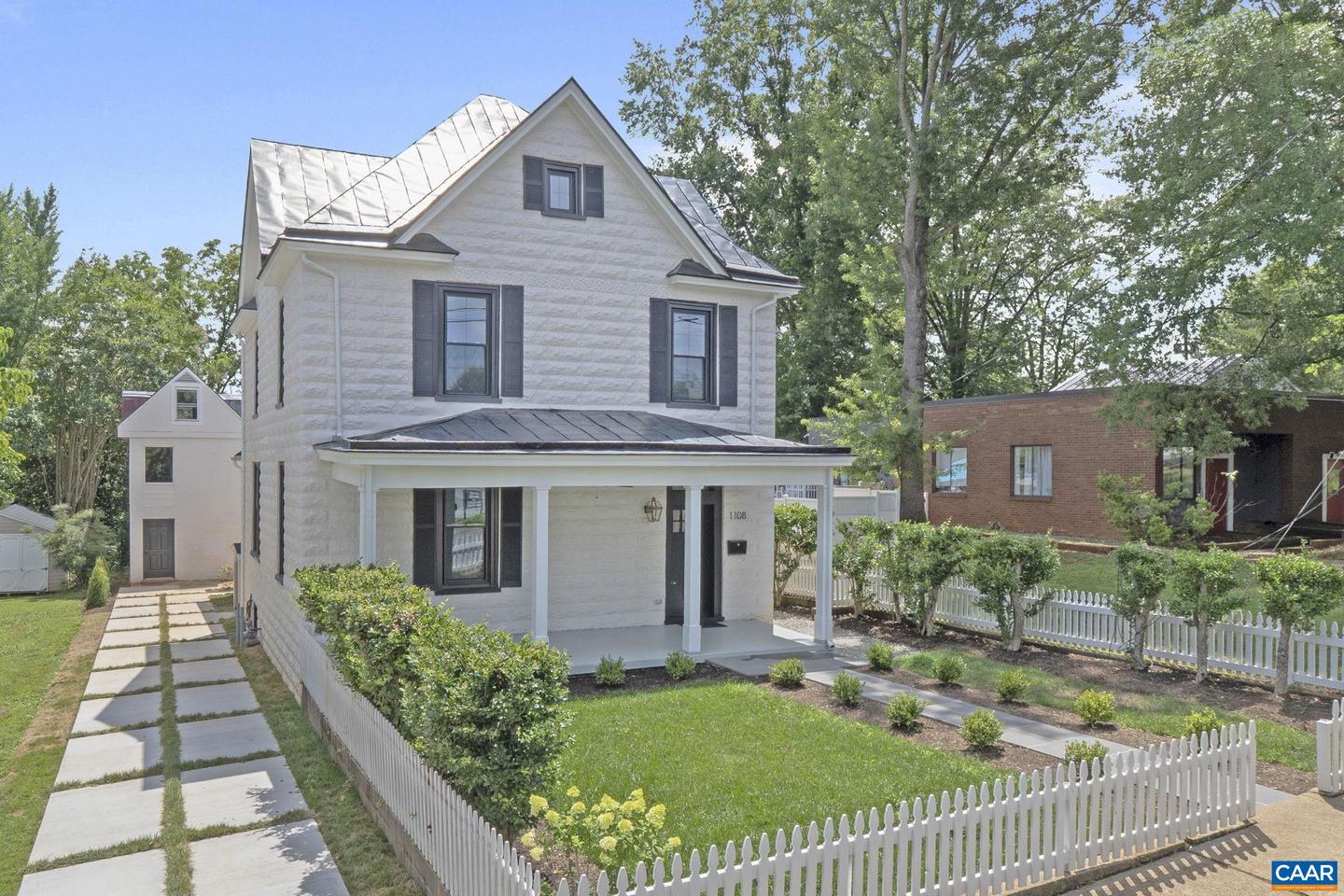1108 EAST JEFFERSON ST, CHARLOTTESVILLE, Virginia 22902, 3 Bedrooms Bedrooms, ,3 BathroomsBathrooms,Residential,For sale,1108 EAST JEFFERSON ST,666576 MLS # 666576