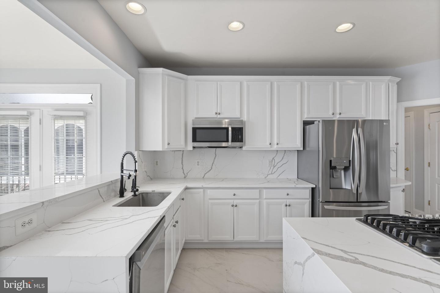 43915 KITTIWAKE DR, LEESBURG, Virginia 20176, 5 Bedrooms Bedrooms, ,4 BathroomsBathrooms,Residential,For sale,43915 KITTIWAKE DR,VALO2101836 MLS # VALO2101836