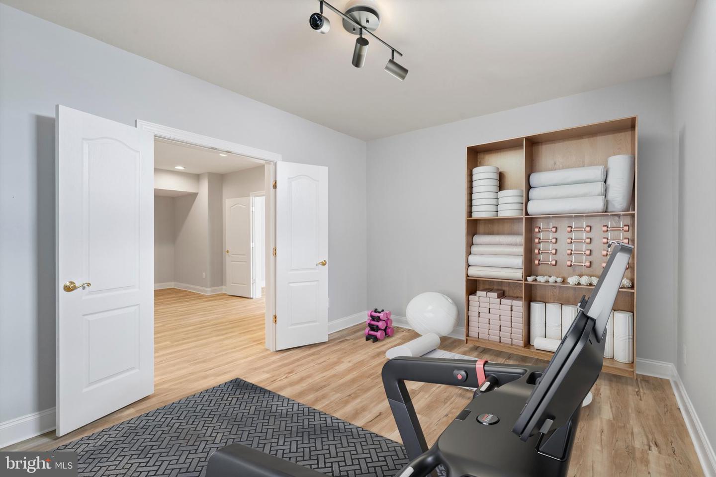 43915 KITTIWAKE DR, LEESBURG, Virginia 20176, 5 Bedrooms Bedrooms, ,4 BathroomsBathrooms,Residential,For sale,43915 KITTIWAKE DR,VALO2101836 MLS # VALO2101836