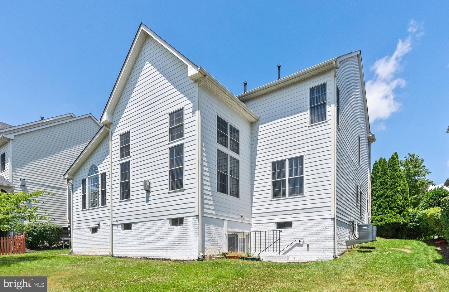 43915 KITTIWAKE DR, LEESBURG, Virginia 20176, 5 Bedrooms Bedrooms, ,4 BathroomsBathrooms,Residential,For sale,43915 KITTIWAKE DR,VALO2101836 MLS # VALO2101836