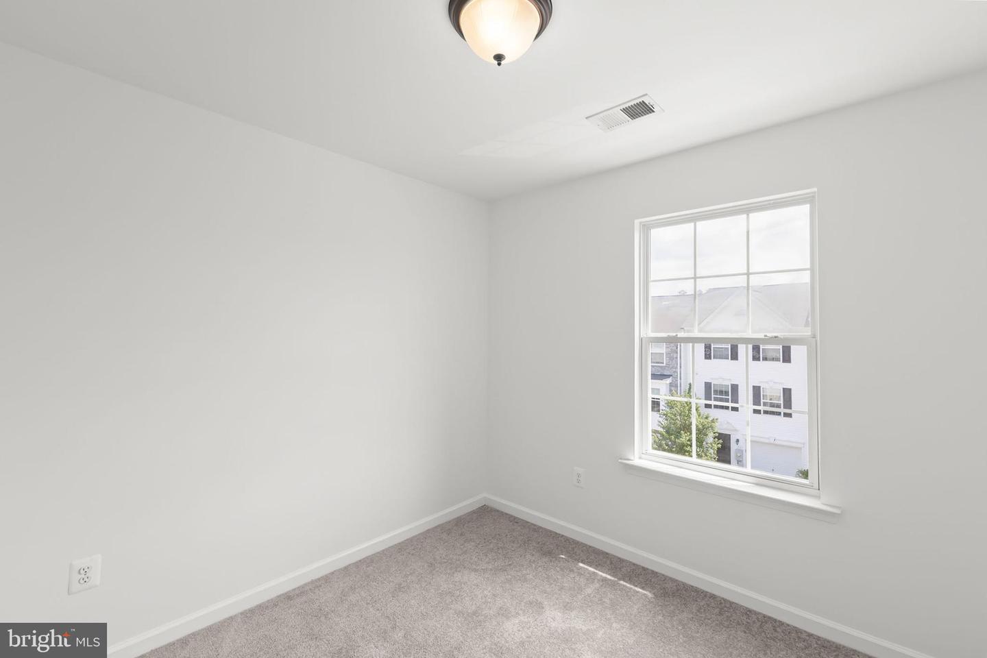 222 MONTICELLO SQ, WINCHESTER, Virginia 22602, 3 Bedrooms Bedrooms, ,2 BathroomsBathrooms,Residential,For sale,222 MONTICELLO SQ,VAFV2035382 MLS # VAFV2035382
