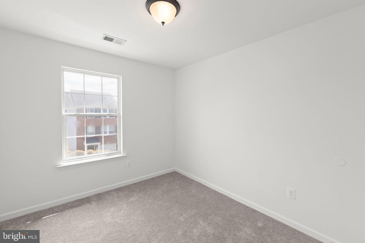 222 MONTICELLO SQ, WINCHESTER, Virginia 22602, 3 Bedrooms Bedrooms, ,2 BathroomsBathrooms,Residential,For sale,222 MONTICELLO SQ,VAFV2035382 MLS # VAFV2035382