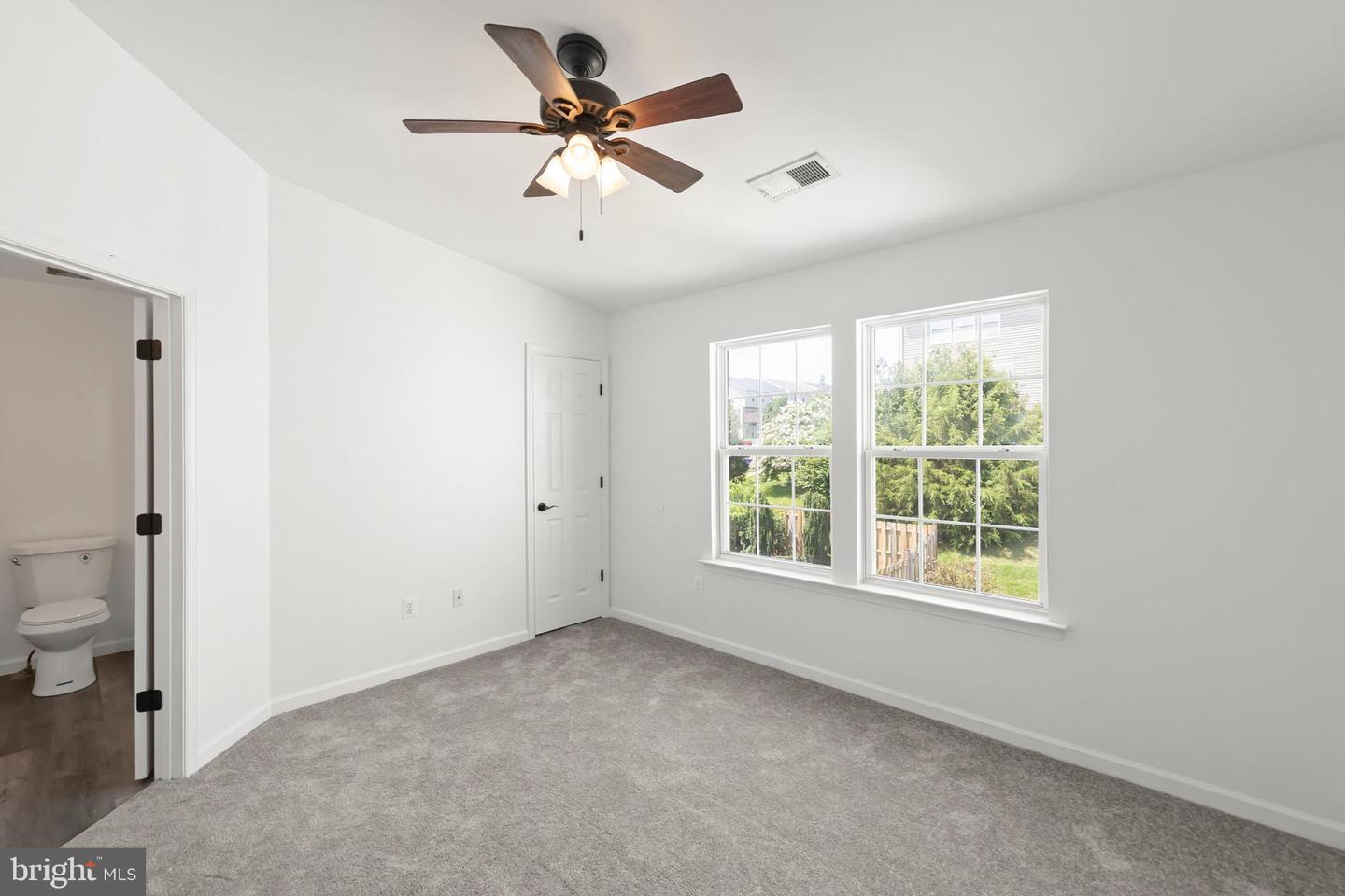 222 MONTICELLO SQ, WINCHESTER, Virginia 22602, 3 Bedrooms Bedrooms, ,2 BathroomsBathrooms,Residential,For sale,222 MONTICELLO SQ,VAFV2035382 MLS # VAFV2035382