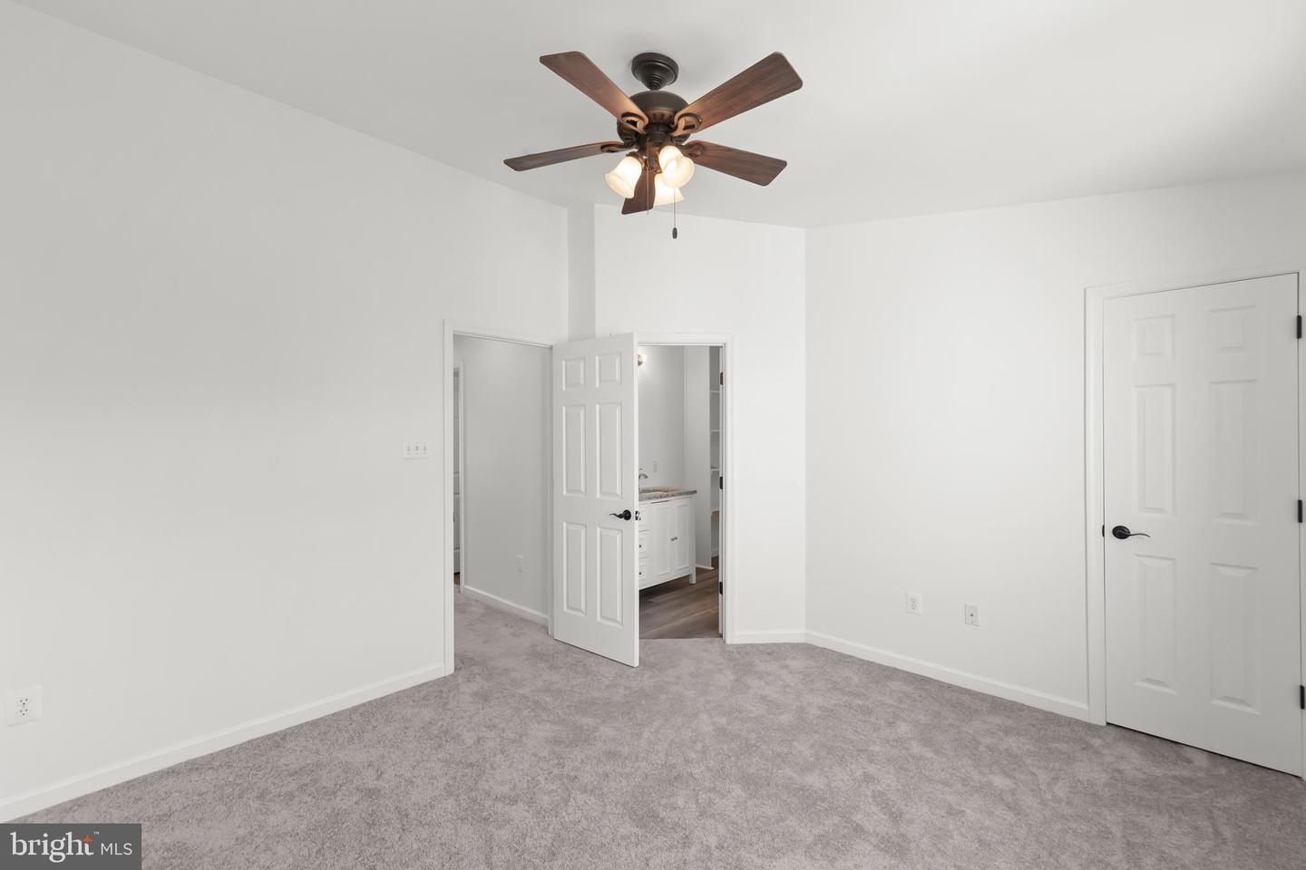 222 MONTICELLO SQ, WINCHESTER, Virginia 22602, 3 Bedrooms Bedrooms, ,2 BathroomsBathrooms,Residential,For sale,222 MONTICELLO SQ,VAFV2035382 MLS # VAFV2035382
