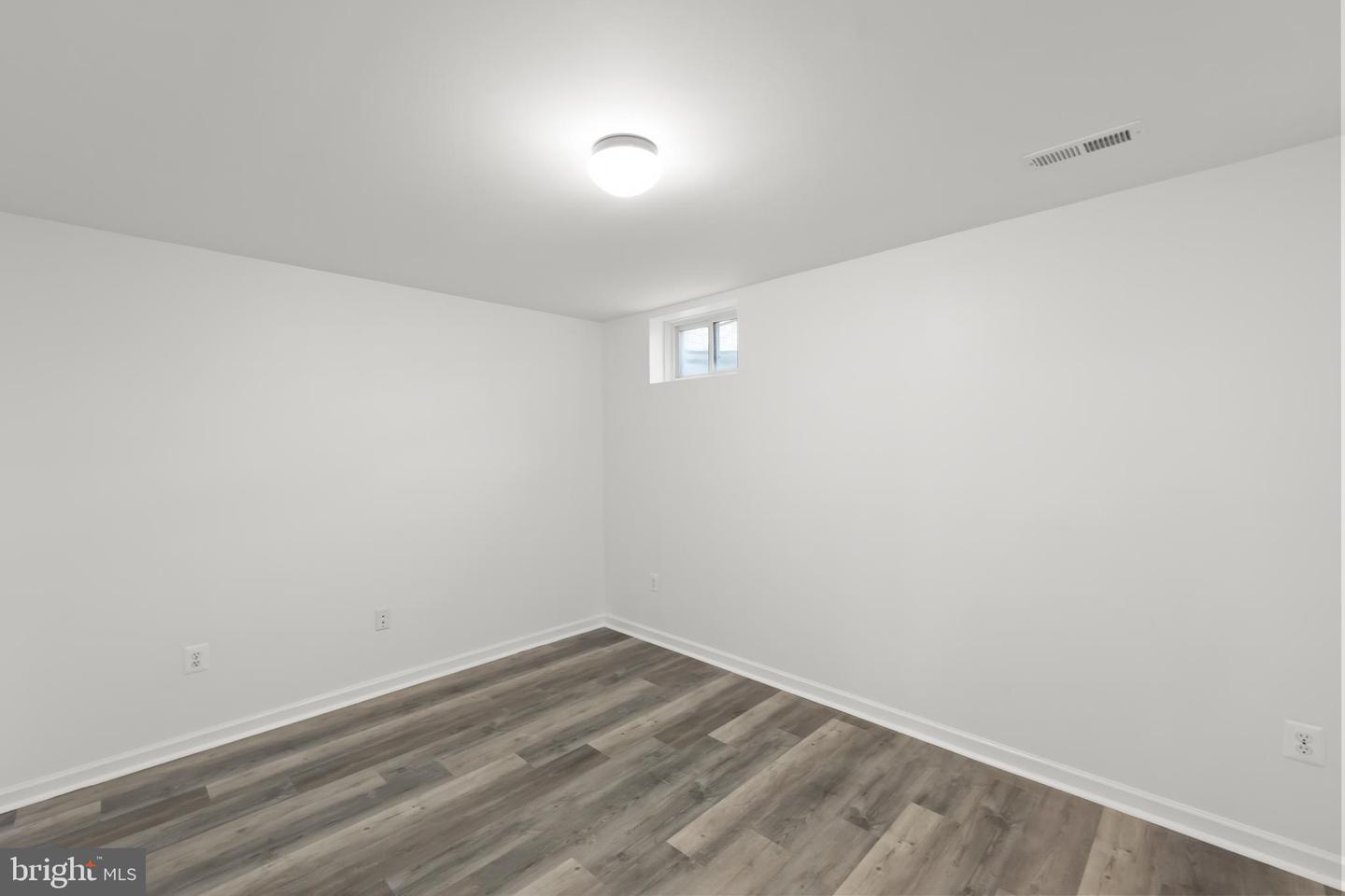 222 MONTICELLO SQ, WINCHESTER, Virginia 22602, 3 Bedrooms Bedrooms, ,2 BathroomsBathrooms,Residential,For sale,222 MONTICELLO SQ,VAFV2035382 MLS # VAFV2035382