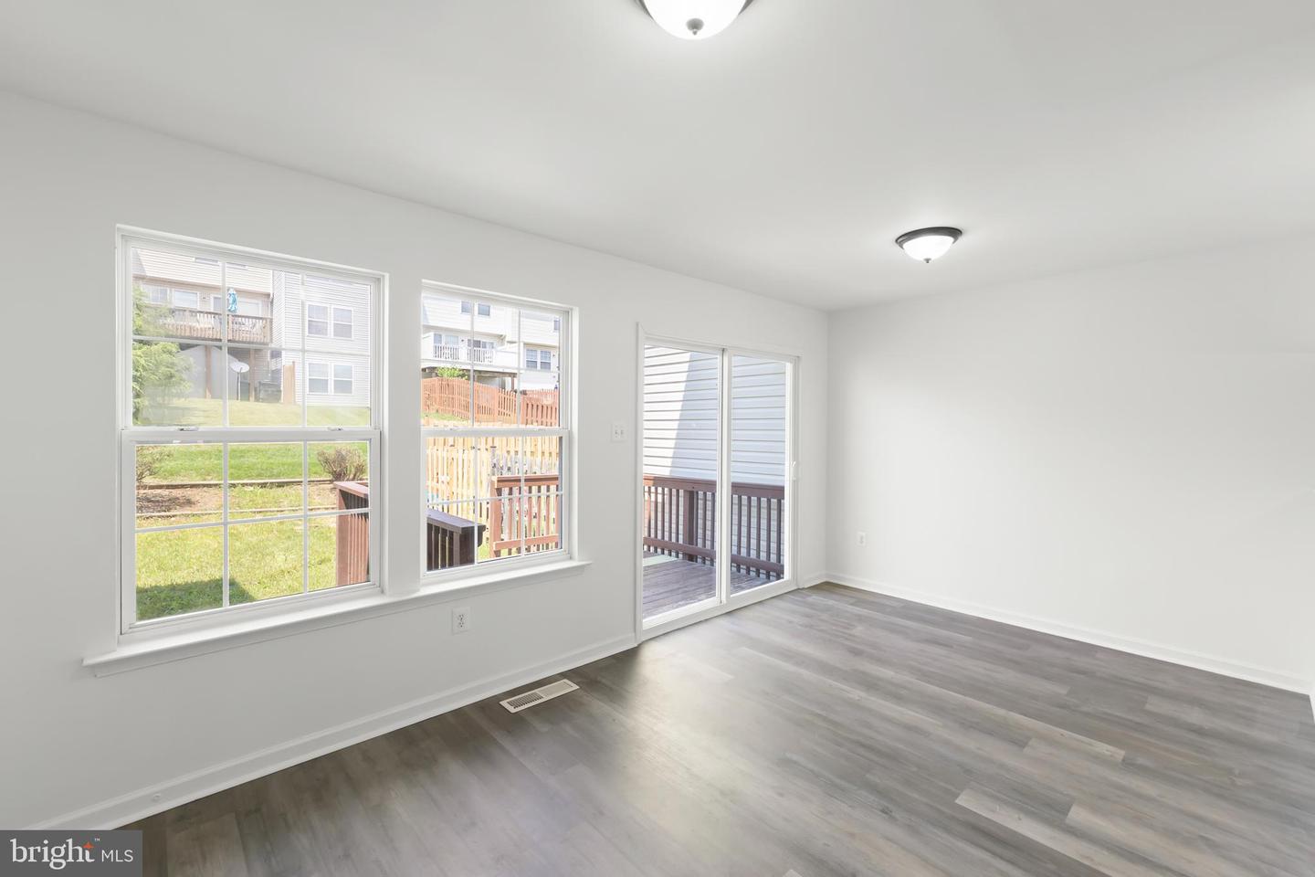 222 MONTICELLO SQ, WINCHESTER, Virginia 22602, 3 Bedrooms Bedrooms, ,2 BathroomsBathrooms,Residential,For sale,222 MONTICELLO SQ,VAFV2035382 MLS # VAFV2035382