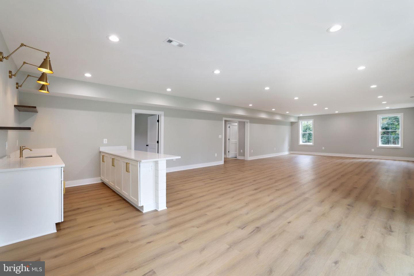 8525 RALEIGH AVE, ANNANDALE, Virginia 22003, 7 Bedrooms Bedrooms, ,7 BathroomsBathrooms,Residential,For sale,8525 RALEIGH AVE,VAFX2254884 MLS # VAFX2254884