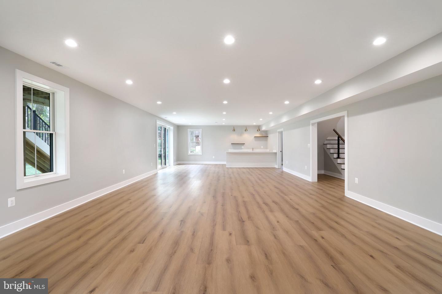8525 RALEIGH AVE, ANNANDALE, Virginia 22003, 7 Bedrooms Bedrooms, ,7 BathroomsBathrooms,Residential,For sale,8525 RALEIGH AVE,VAFX2254884 MLS # VAFX2254884